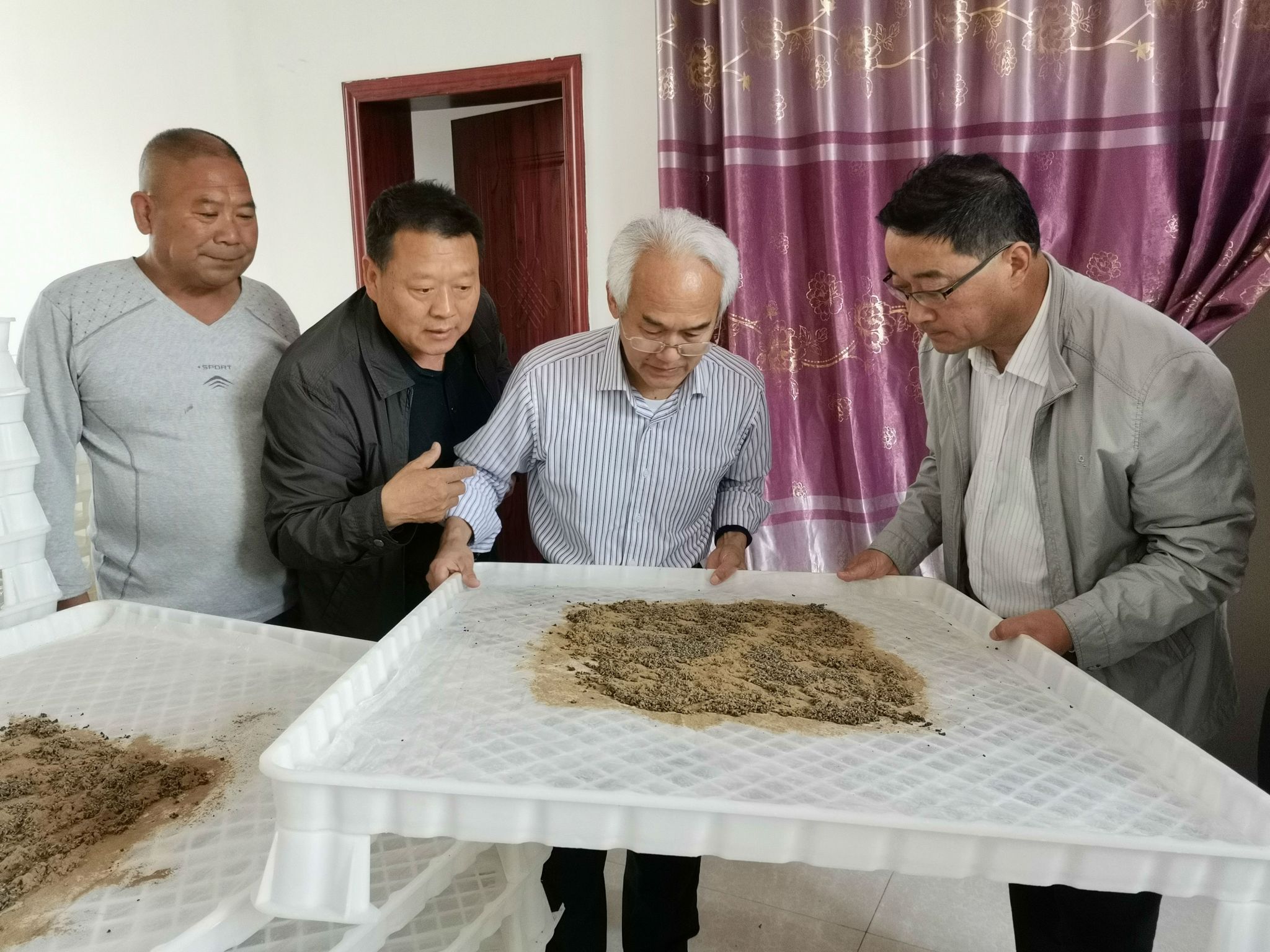鲁成教授荣获“为全面建成小康社会作贡献”先进个人殊荣3.jpg